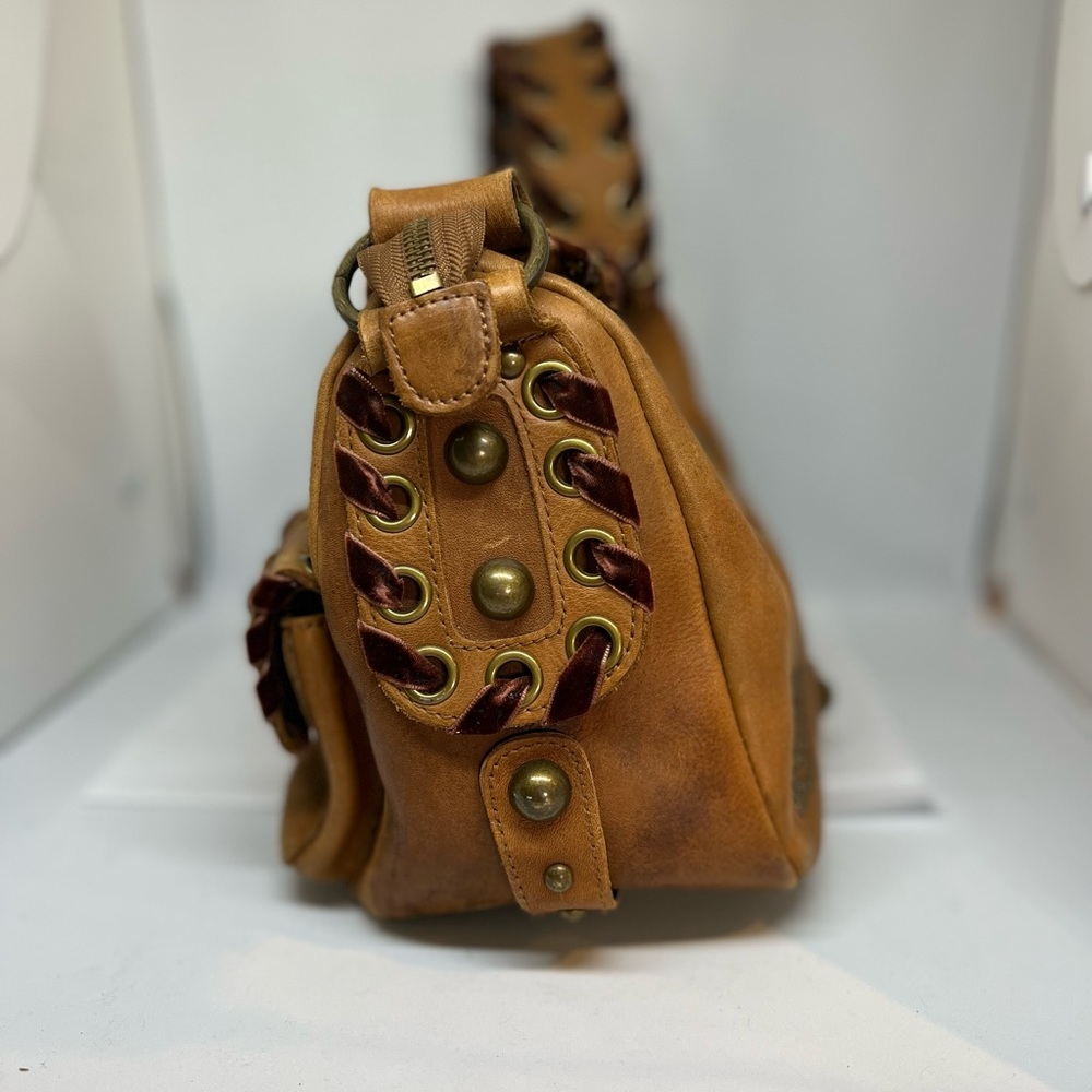 Shoulder bag. - Picture 3 of 4